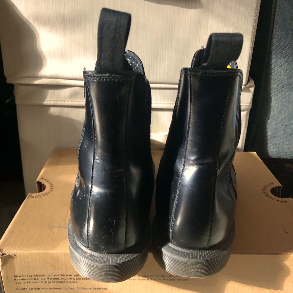 DR. MARTENS/DOC MARTENS Flora Chelsea Boot (Black Polished Smooth Leather) - Picture 8 of 8